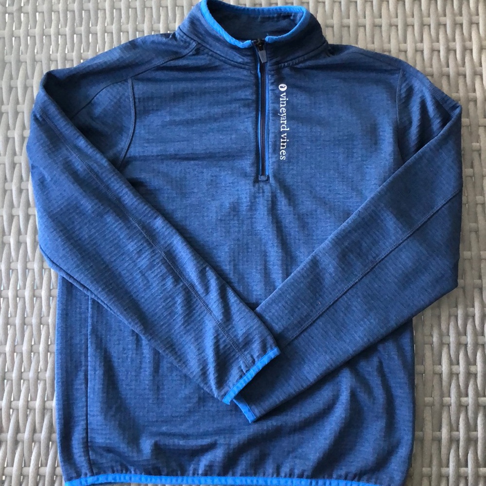 Boys vineyard vines 1/4 zip pullover size L (16)